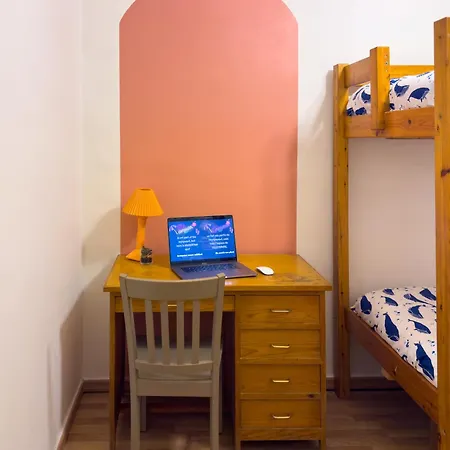 T3 Clim, Tv, Art, Familial, 50m Du Port, Cuisine Equipee Et Jeux De Societe Apartament *
