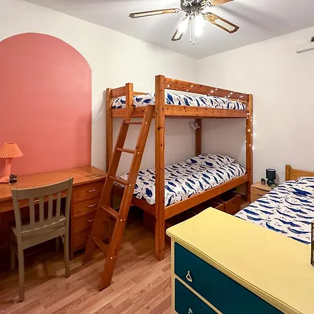 Apartament T3 Clim, Tv, Art, Familial, 50m Du Port, Cuisine Equipee Et Jeux De Societe