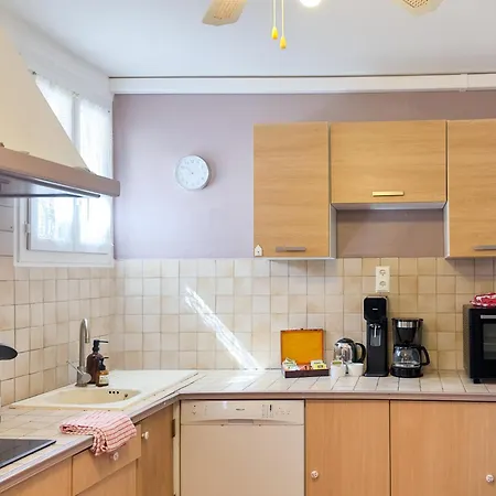 Apartament T3 Clim, Tv, Art, Familial, 50m Du Port, Cuisine Equipee Et Jeux De Societe *