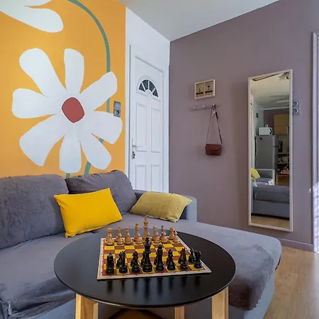 Apartmán T3 Clim, Tv, Art, Familial, 50m Du Port, Cuisine Equipee Et Jeux De Societe *