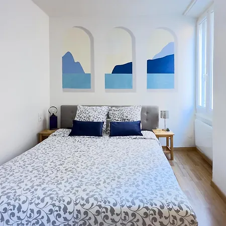 Apartmán T3 Clim, Tv, Art, Familial, 50m Du Port, Cuisine Equipee Et Jeux De Societe