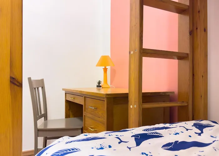 Apartman T3 Clim, Tv, Art, Familial, 50m Du Port, Cuisine Equipee Et Jeux De Societe *