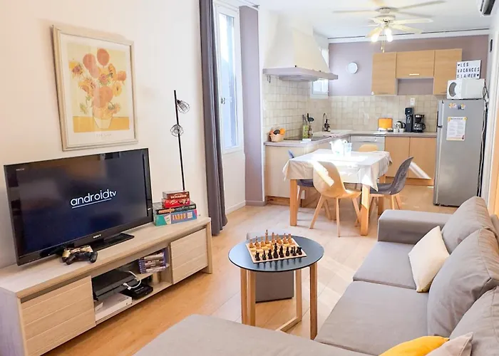 Apartman T3 Clim, Tv, Art, Familial, 50m Du Port, Cuisine Equipee Et Jeux De Societe Port-Vendres
